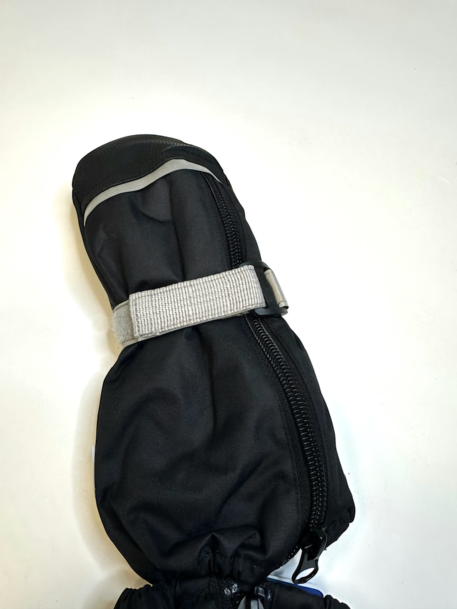 Jonathan villavoodriga talvekindad 'Must' KIIDETUD MUDEL!